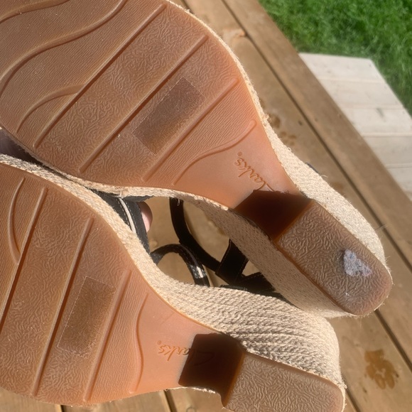 NWOT Clarks / Wedge Sandal / Leather Upper - Picture 6 of 8
